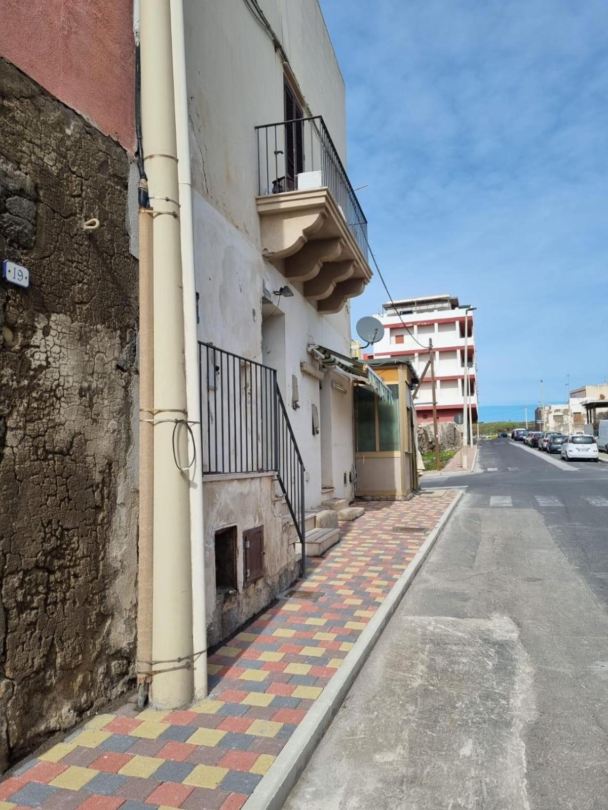 Casa Vacanza In Centro Apartment Pantelleria Exterior photo